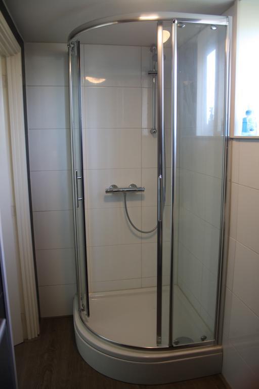Bed & Breakfast Klokgaaf De Koog  Room photo